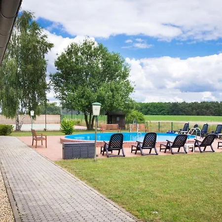 施普利瓦尔德假日酒店 3*