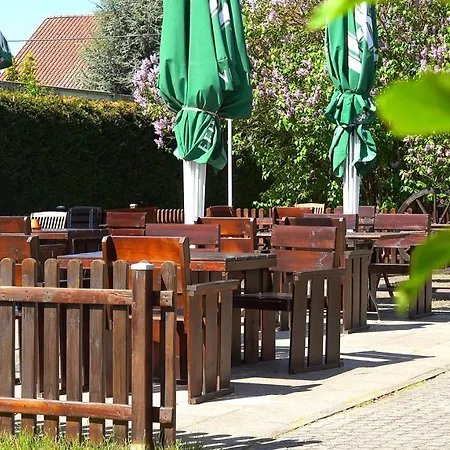 施普利瓦尔德假日酒店 3* 阔克威兹